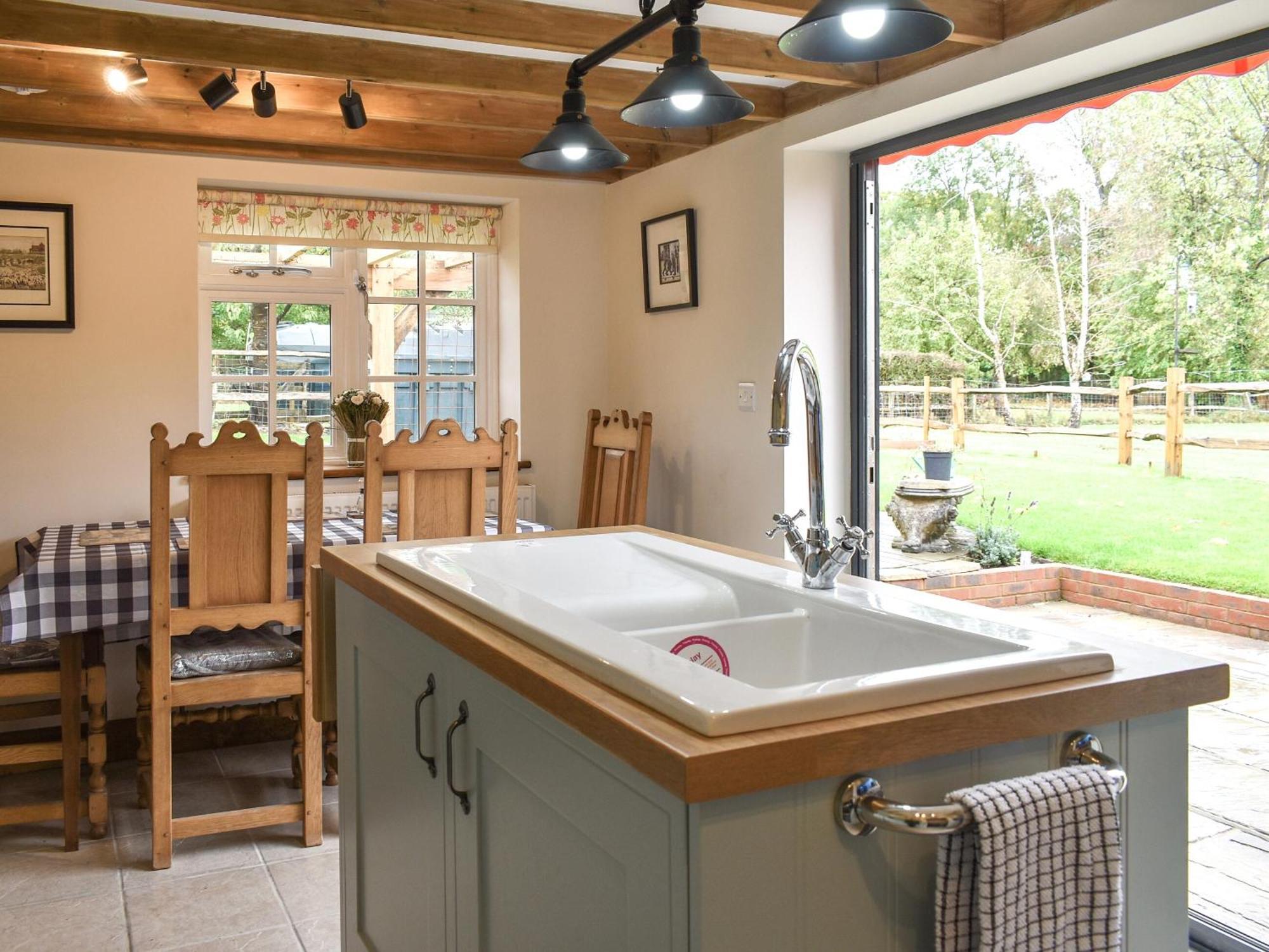Well Cottage Itchingfield Esterno foto
